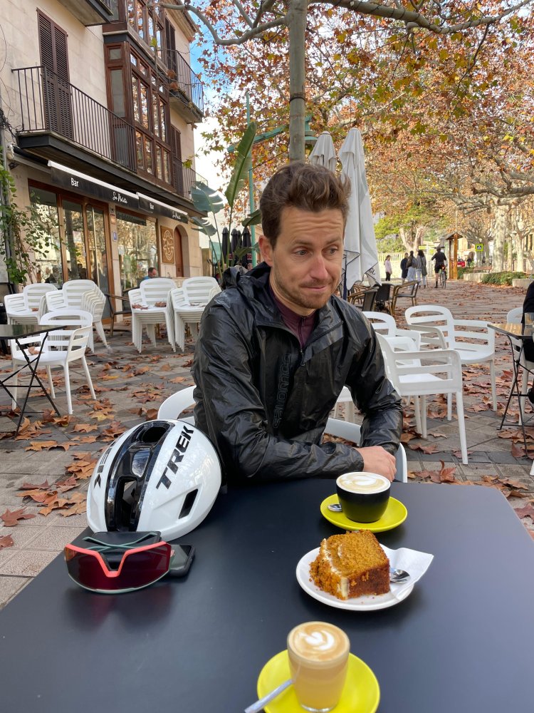 Martin enjoying a coffee and cake stop in Double Esporles after a scenic ride