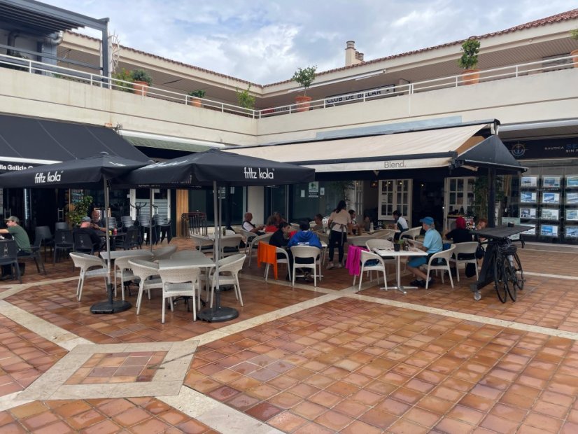 Blend Port d’Andratx café serving specialty coffee and creative brunch dishes by the sea in Mallorca.